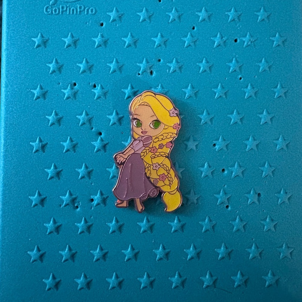 Loungefly Chibi Princess Pin Set - Rapunzel